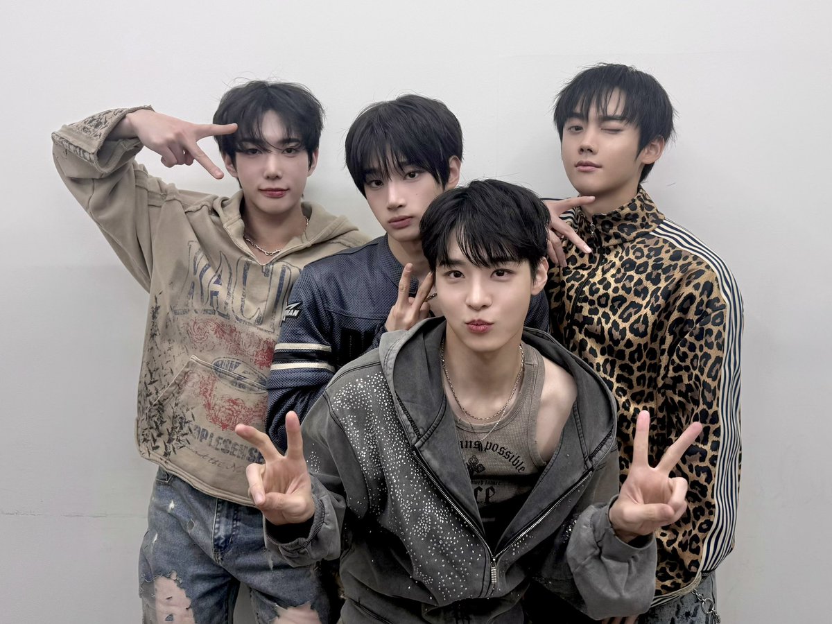 ONE PACT tweet media