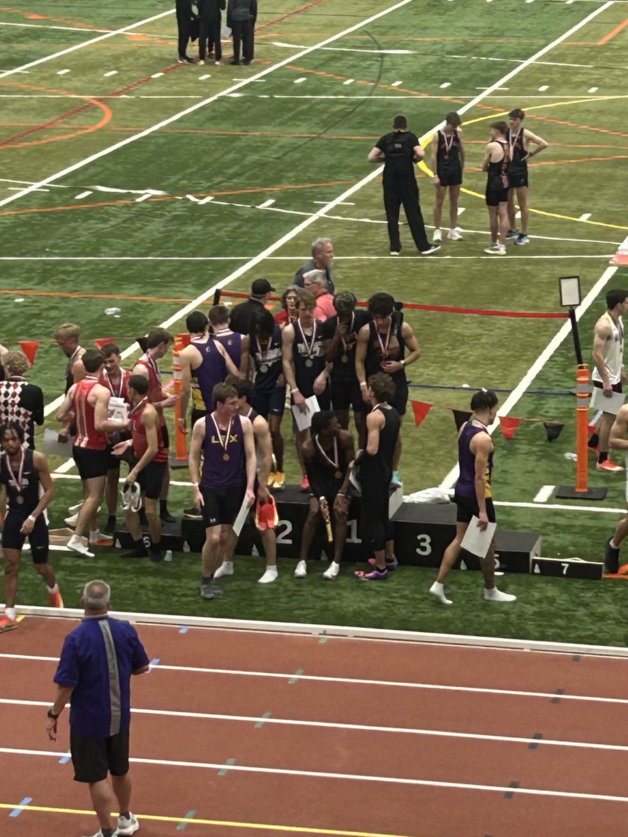 Vandalia Butler T&F/XC tweet media