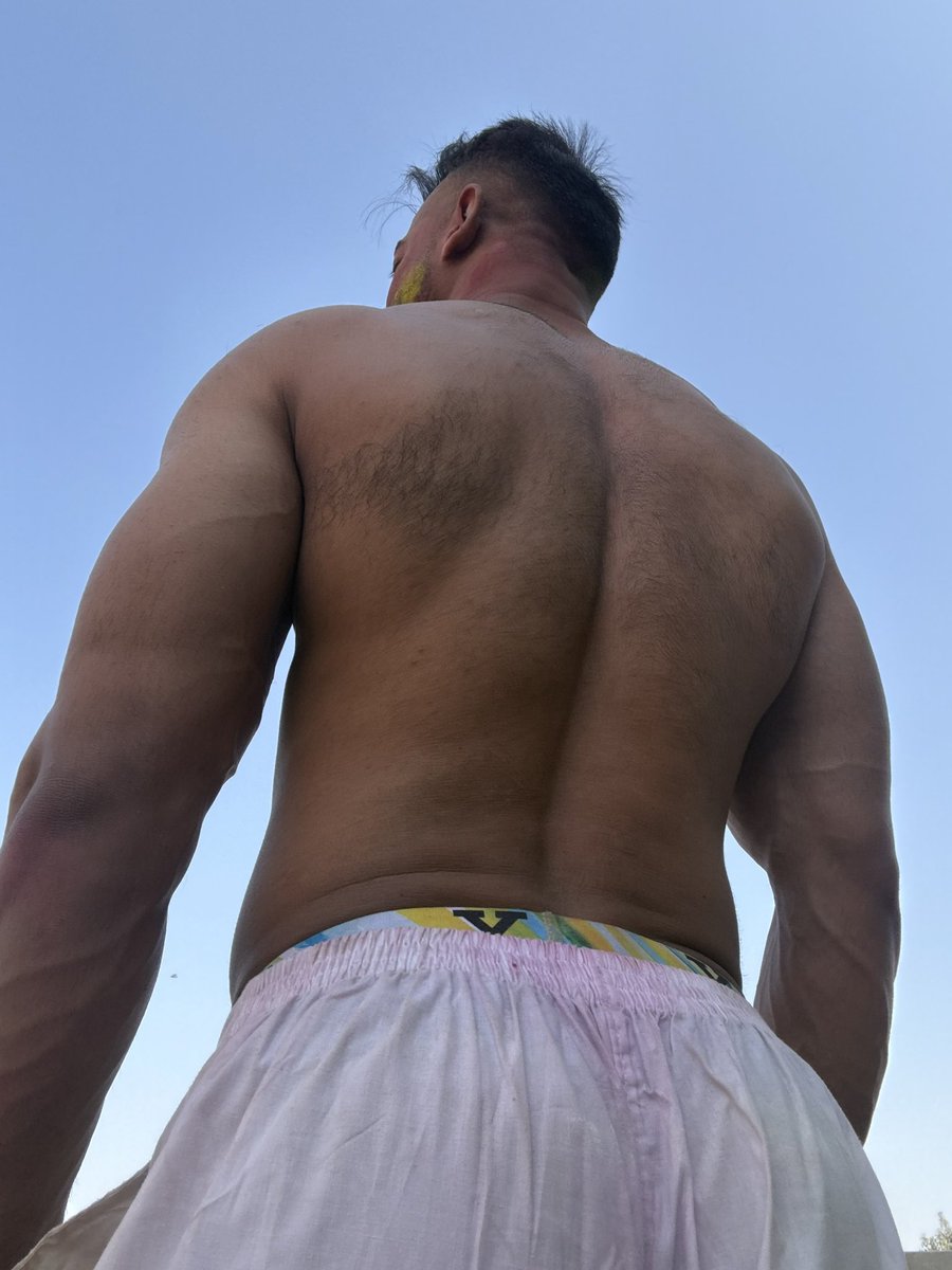 Chiseled_Piyush tweet media