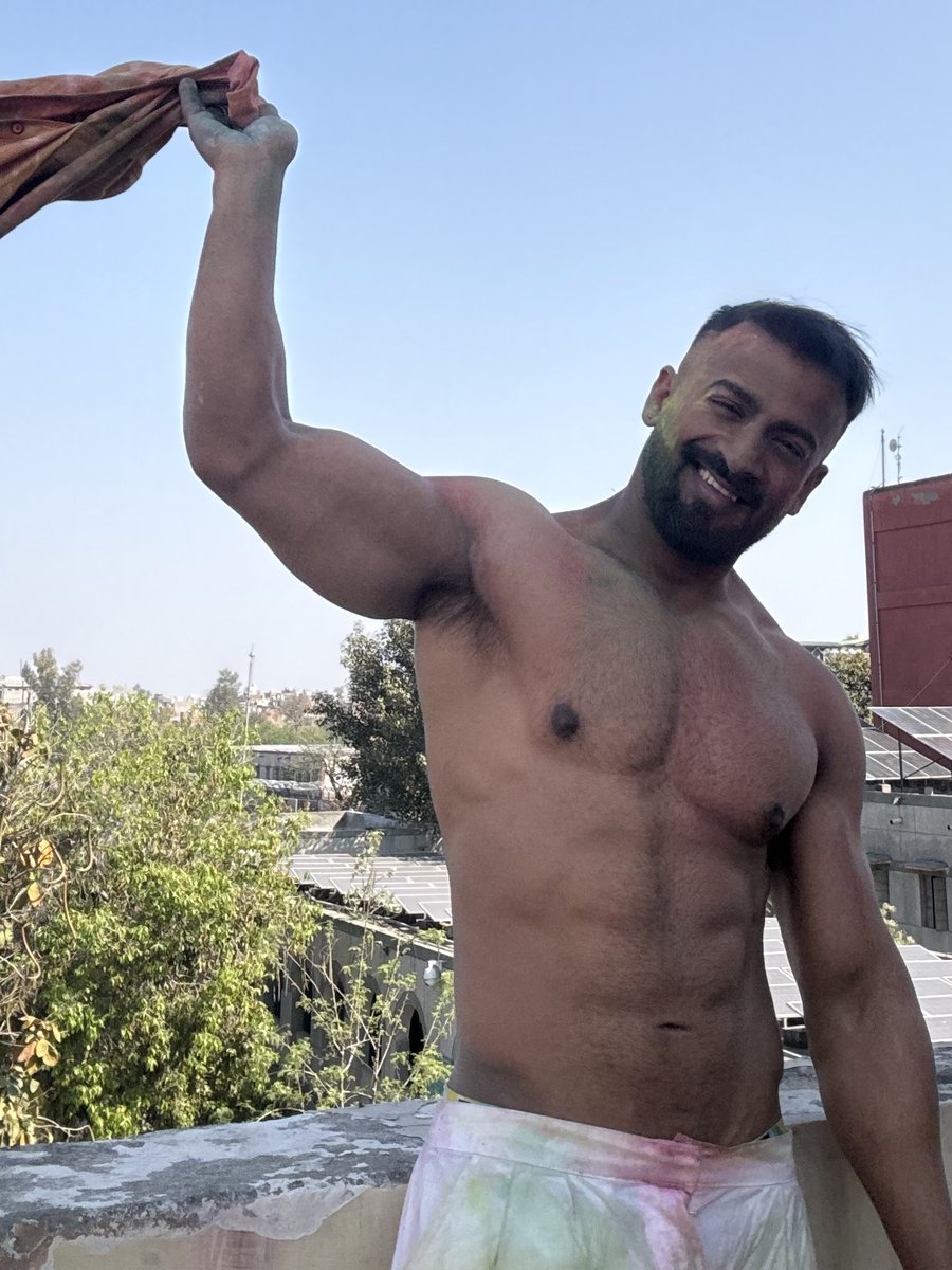 Chiseled_Piyush tweet media