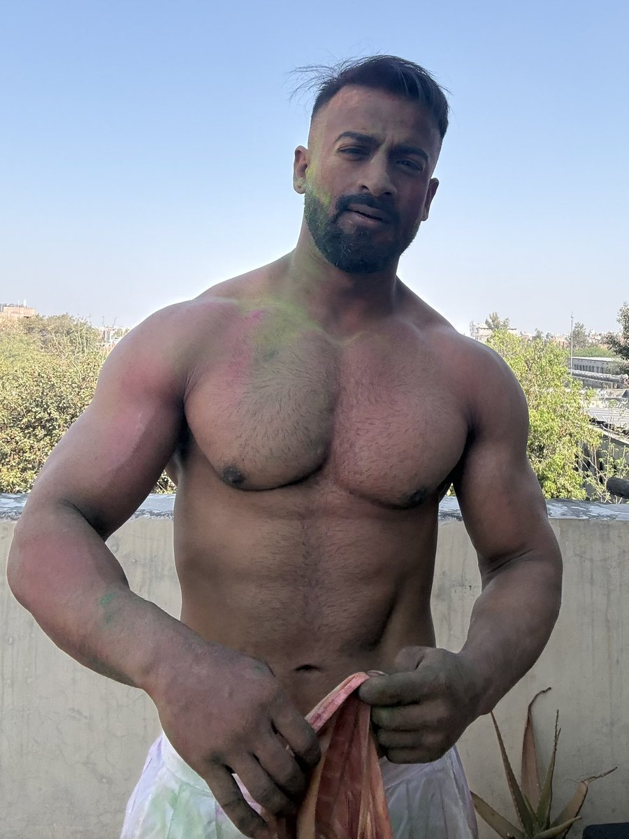 Chiseled_Piyush tweet media