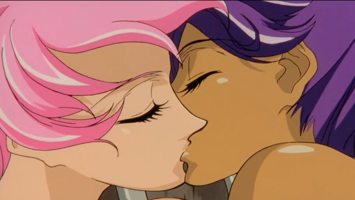 _veroons_'s tweet photo. Happy international women’s day to all the girl kissers!!! https://t.co/KfYxQfClMI