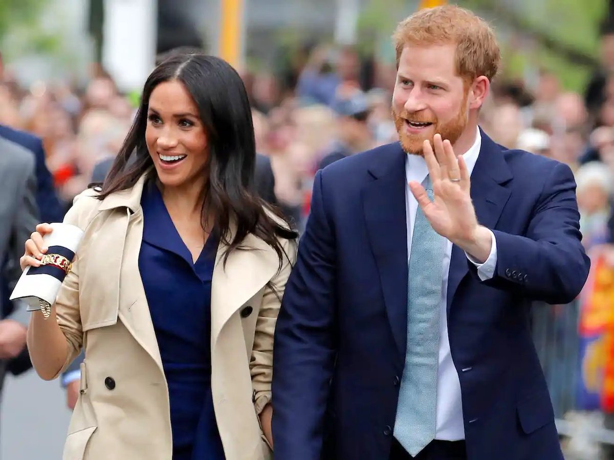 TheRoyalTea tweet media