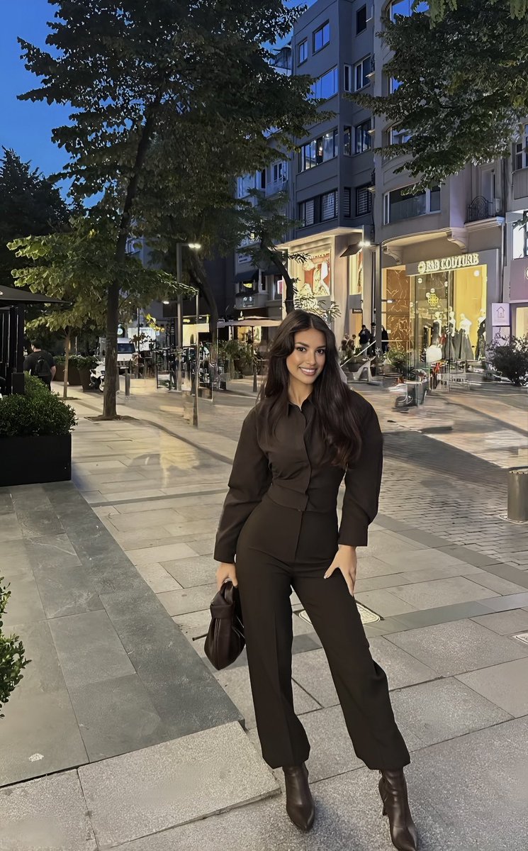 Gülüşümü asla kaybetmem çünkü ben bir bankacıyım 😅