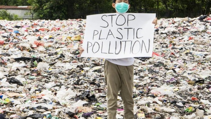litterscorecard's tweet photo. #China FOREIGN MINISTER #WangYi FULL OF 💩(BS) MANURE! He & #PremierXi #World Biggest Polluters, send TONS Unrecyclable 💩Trash to #USA via #Amazon, #DollarTree, #Walmart, #Sketchers, etc. #Communism 💩KILLING #Ukrianians, #Americans, Free People around Globe. #BoycottChina https://t.co/Am4bFAVOUX
