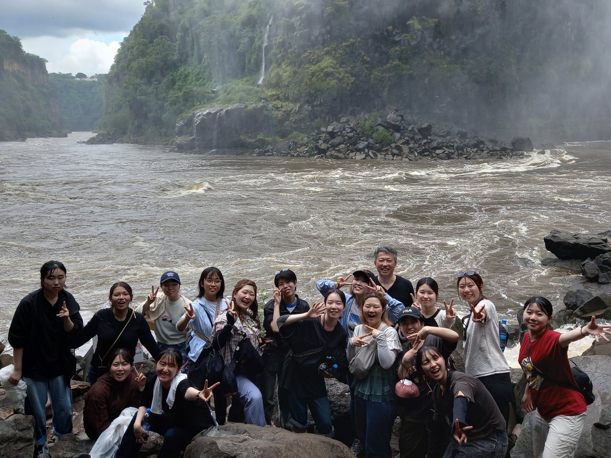 ExpeditionsNate's tweet photo. March 2026. We hosted a Japanese team of 17.
We first visited Chisamba Rural to see a project partnered by their university.
We then went on a 3 day tour to Livingstone from Lusaka. 
Thanks to Satoshi &amp; team for being great guests. And thanks to our transport/activity partners. https://t.co/D4oC0jRWnx