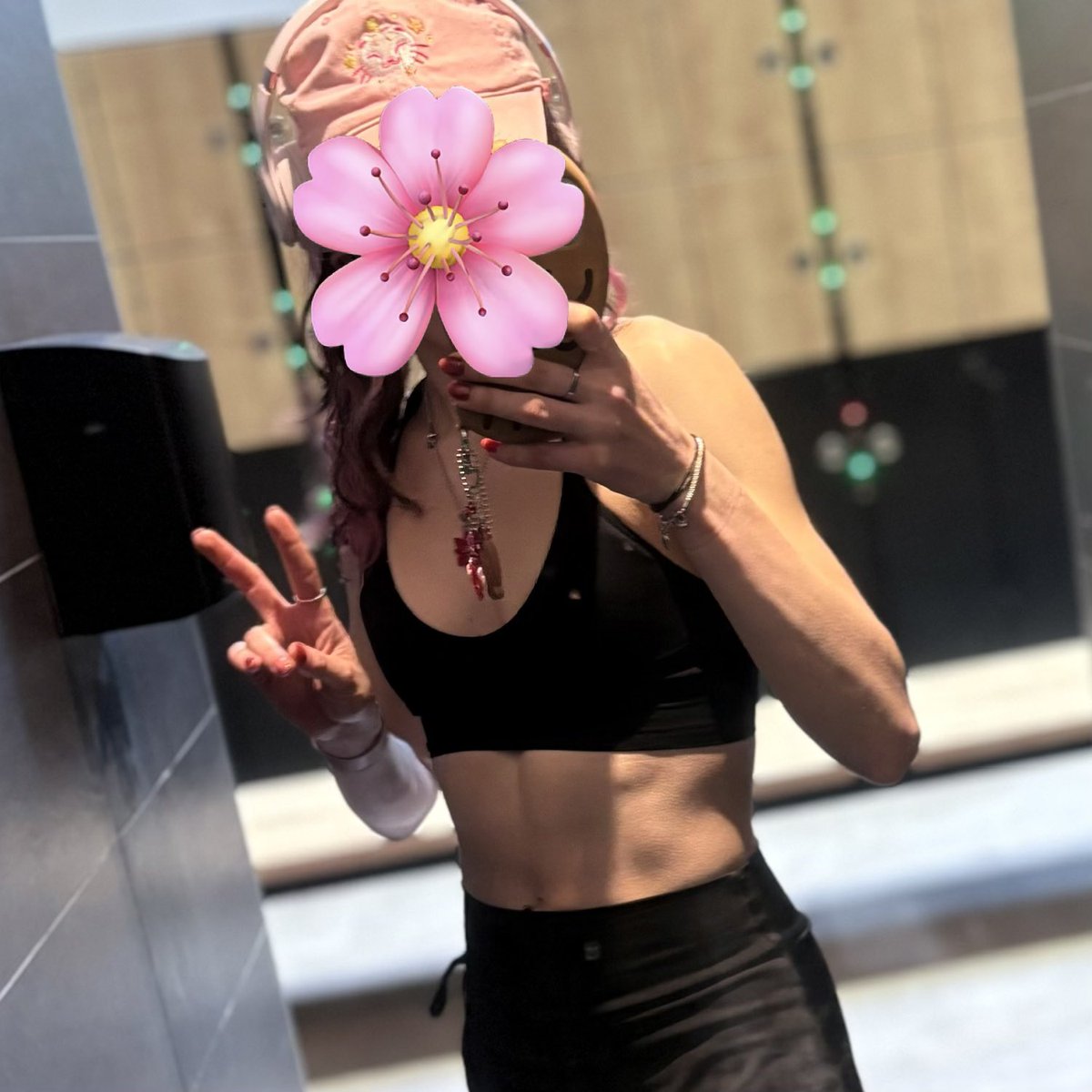 Kiyi 🪽🐟 tweet media