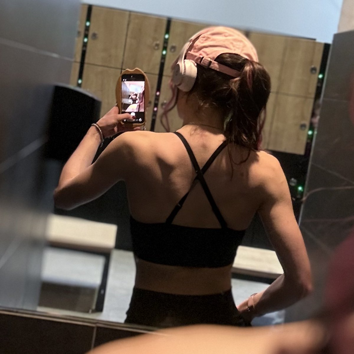 Kiyi 🪽🐟 tweet media