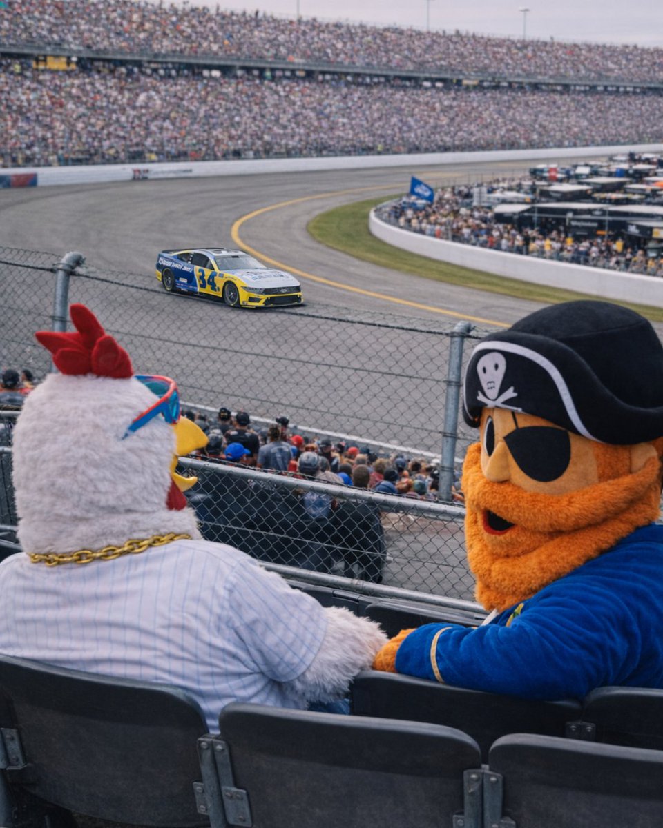 Long John Silver's 🟡 tweet media