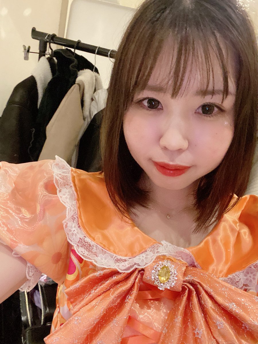 今日は、さきちょんもサポメンでいてくれて楽しんでもらえたかな🧡？
いつも通りみんなのおかげで楽しいライブになったよ🧸✨
来てくれてありがとう！！
また、28日ね😉💞
写真載せたらー？って言ってもらえたから
載せてみた笑