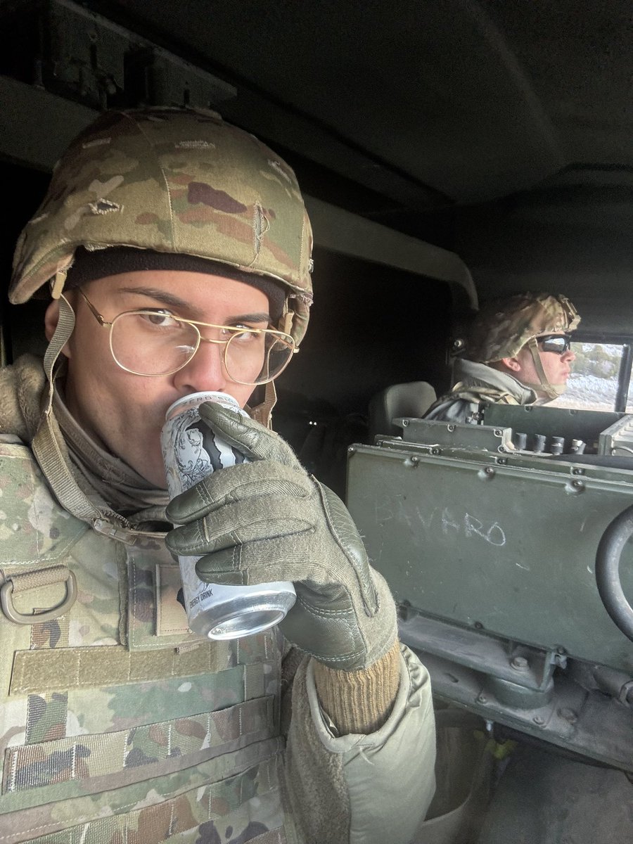 mj⚡️ tweet media