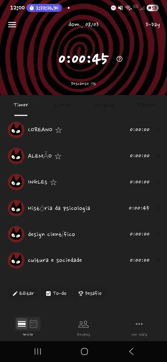 mafsnoronha's tweet image. E eu que estudei uma hora de história da psicologia no meu relógio pq tinha esquecido de arrumar o ypt pras disciplinas da facul KKKKKK