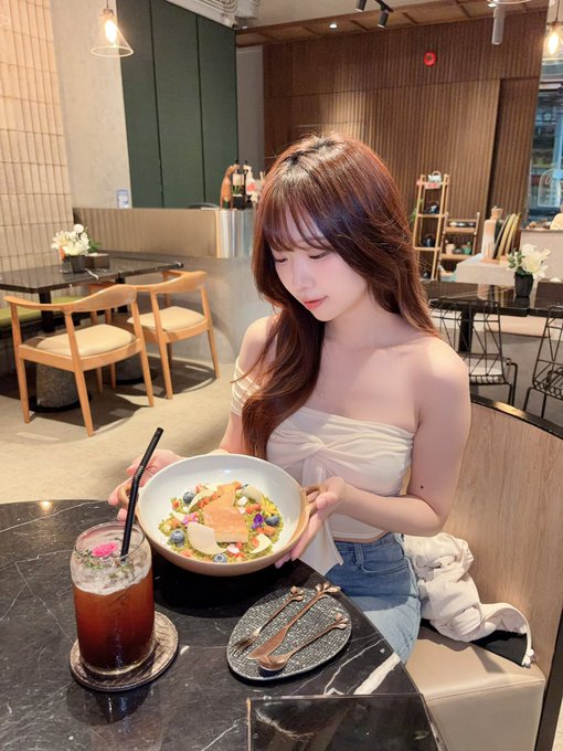 Twitterのコスプレ画像2