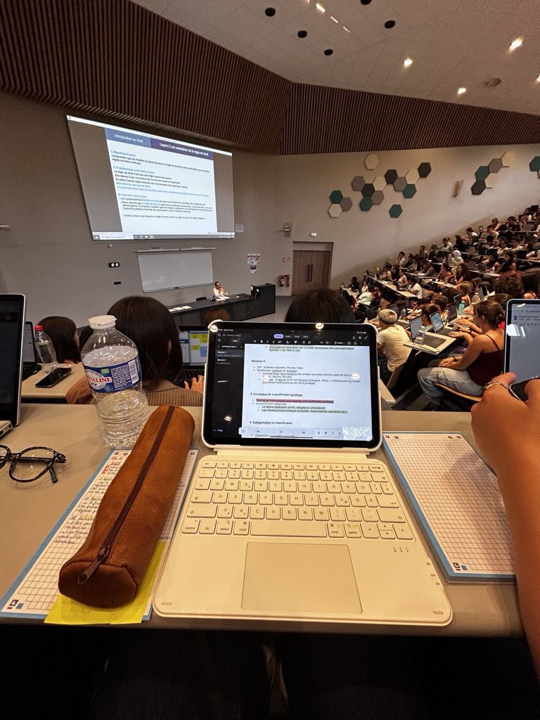 •☆• tweet media