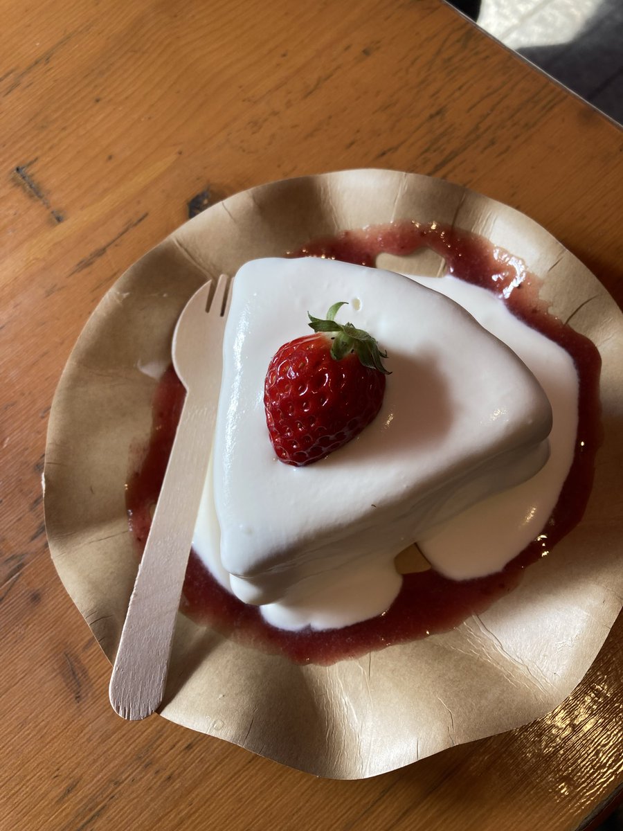 sgwv8's tweet photo. 美味しいもの💖
ストロベリーフェスティバル🍓
＃ichibiko https://t.co/GenE1hyF6f