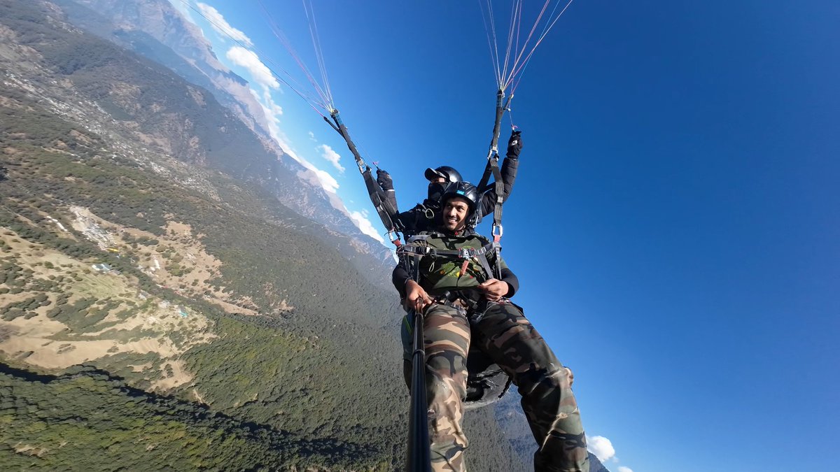 glidebirbilling's tweet photo. We love sharing the paragliding experience with all of you and making every flight memorable.

Your safety is always our top priority, which is why we follow clear guidelines and professional procedures to ensure every adventure ishima safe, and enjoyable.
https://t.co/sZR22oELOV https://t.co/YyINrAcpS4