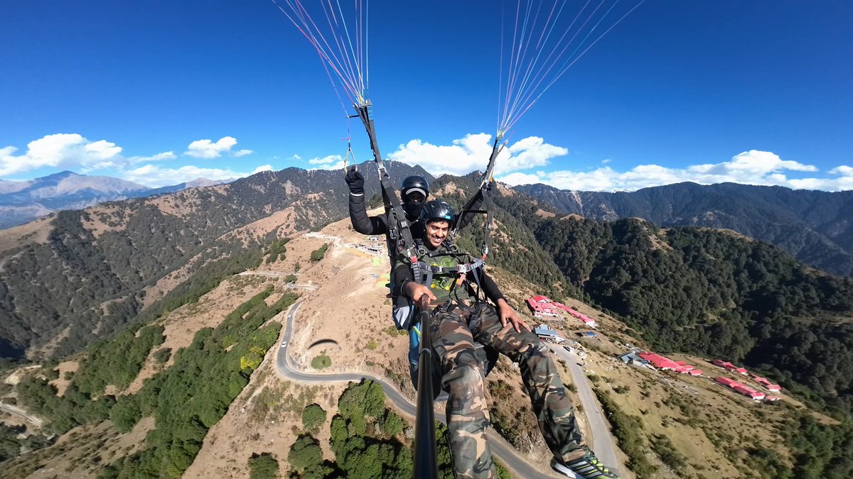 glidebirbilling's tweet photo. We love sharing the paragliding experience with all of you and making every flight memorable.

Your safety is always our top priority, which is why we follow clear guidelines and professional procedures to ensure every adventure ishima safe, and enjoyable.
https://t.co/sZR22oELOV https://t.co/YyINrAcpS4