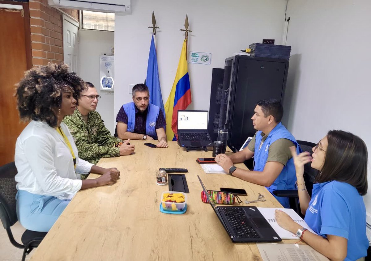 MisionONUCol's tweet image. En la apertura de la jornada electoral de este #8DeMarzo, estamos presentes en los #PMU e #ITPS a nivel nacional. Estos espacios fortalecen la articulación entre instituciones para contribuir al desarrollo de unas elecciones libres y en paz. La democracia, #ElValorQueCompartimos