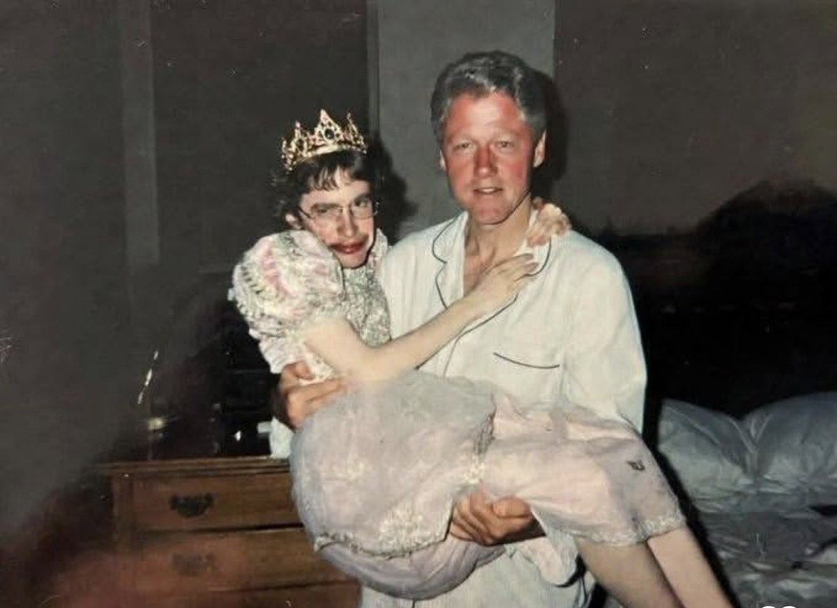 Christian Schneider tweet media