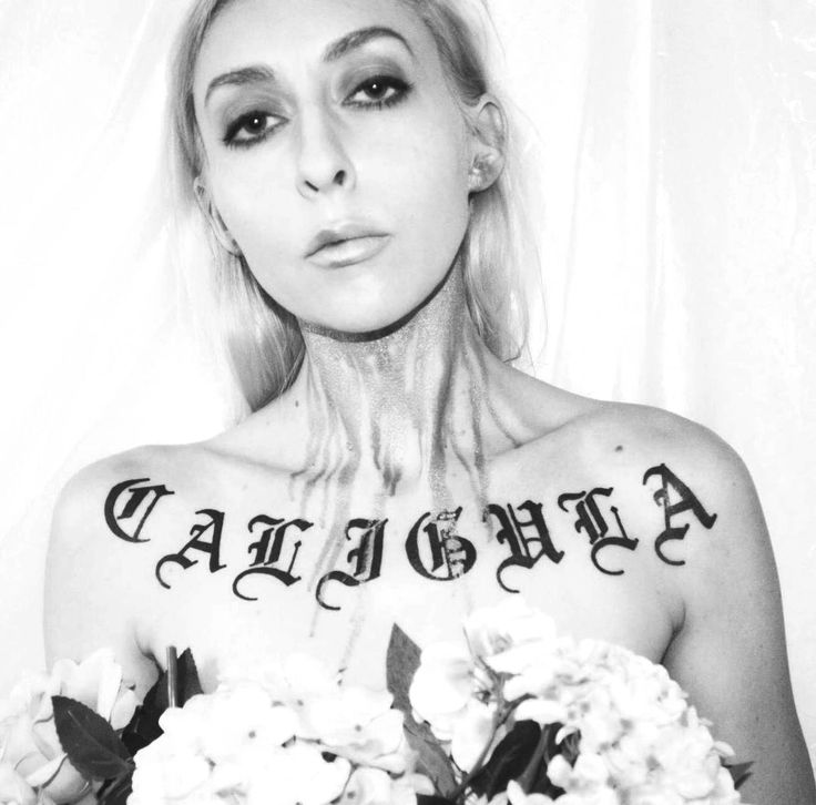 9393/4848/06(23)25/8484 tweet media