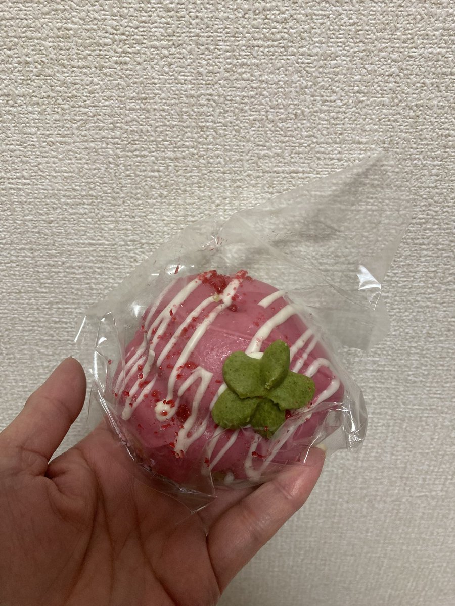 sgwv8's tweet photo. 美味しいもの💖
久しぶりのポスト！
牛タンハンバーグ、美味しかった！
会社で同僚とランチに行っていただきました！

今日はお母さんとデート❤️
深谷のアウトレットに行ってきました。
リンツも久しぶりに行きました💖
あまりんのタルトも美味しかった🍓
＃プレミアムアウトレット深谷
＃リンツ https://t.co/4BNvHM1ihe