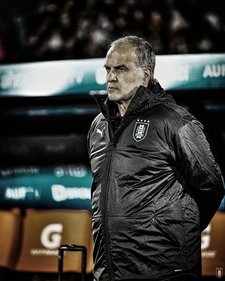 Dannyy2704's tweet photo. LA QUE DEBERÍA SER LA LISTA DE CONVOCADOS EN URUGUAY (No definitiva) 

Porteros: Israel/Rochet/De Arruabarrena

Zagueros: Araujo/Bueno/Álvarez/Giménez/Rodriguez/Cáceres

Laterales: Piquerez/Olaza/Olivera/Mouriño/Martirena/Varela

SIGUE👇🏻 https://t.co/ydOMfvXILr