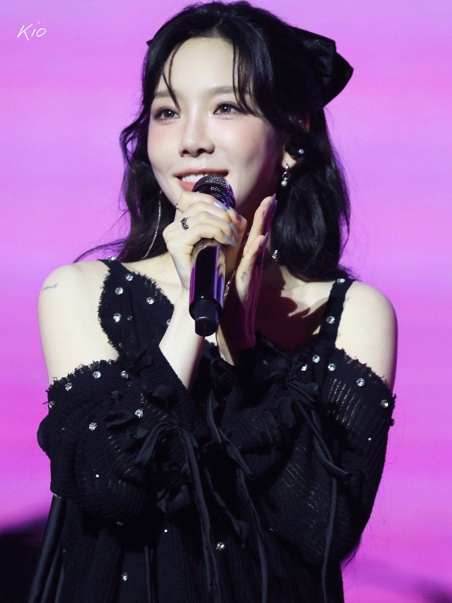 KioTaeyeon's tweet photo. 힘내고 건강하세요💜

#옛뚜라_오늘탱구_생일이래
#SONE_TAEYEON_HBD https://t.co/BQYhwMCBXe