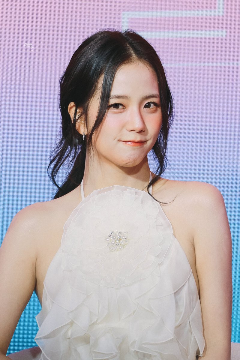 Off the Page🫨💓 tweet media