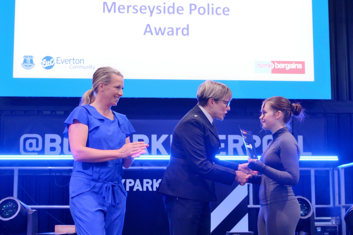 Everton in the Community tweet media