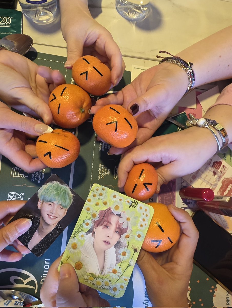 nunajiminn's tweet photo. #HappySUGADay
#HappyBirthdaySUGA
#OurFirstLoveSUGA
#SUGAOurForeverArtist
#OurLotusFlowerSUGA
#YoongiOurUniverse
#32ndSpringwithSUGA
#SUGAOurSweetness
#LongLiveKingAgustD
#HappyBDayMinPD
#DaeguWordsmithDay
#YoongiOurRockstar https://t.co/Evz4acbRpl