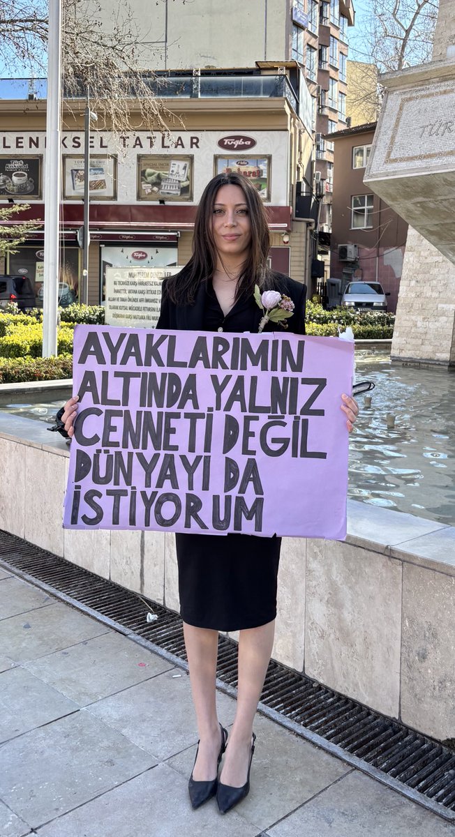 pengushh's tweet photo. bu senenin fav dövizi de geldi https://t.co/ETg3hb4KVn