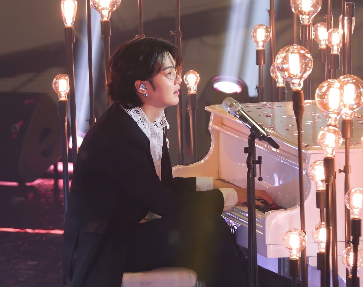 8d39__'s tweet photo. #HappySUGADAY
#HappyBirthdaySUGA
#HappyBirthdayYoongi
#OurFirstLoveSUGA
#SUGAOurSweetness
#LongLiveKingAgustD https://t.co/HMa5kOvYfa