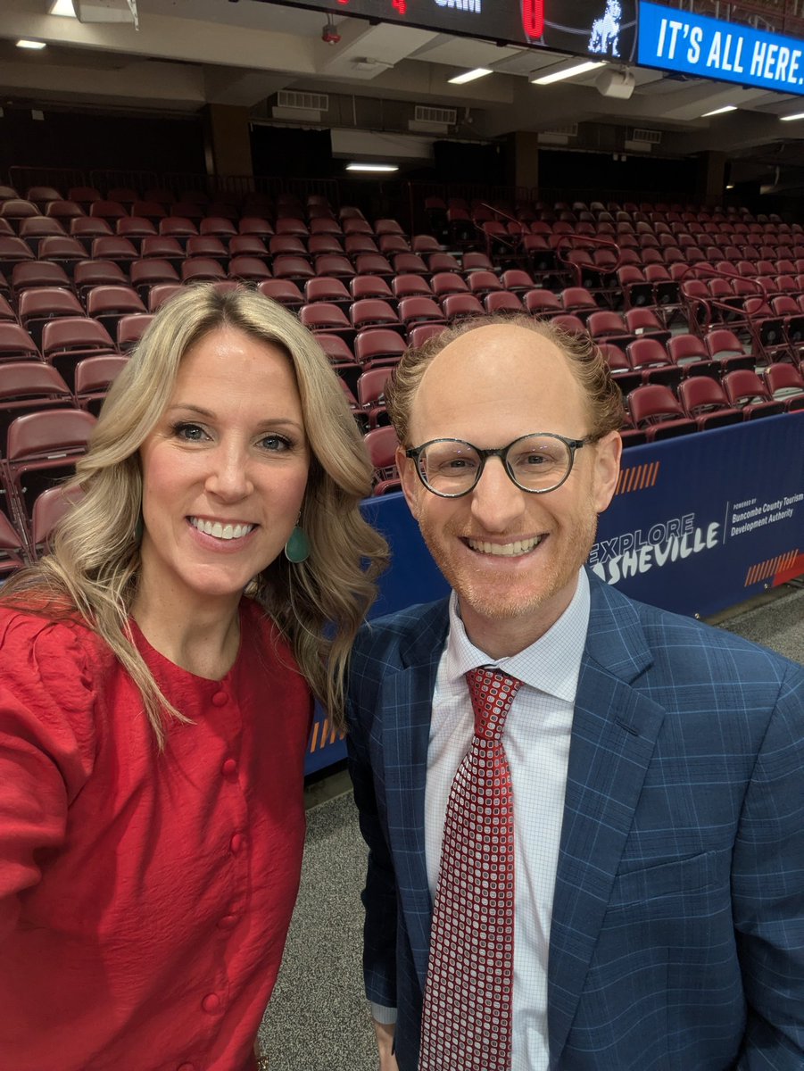 friedman_dave's tweet photo. At noon on @ESPNU we crown a women's basketball champ in the @InglesAdvantage @SoConSports Tournament. Join @kelleydeyo and I as @GoMocsWBK battle @SamfordWBB for a berth in the Big Dance https://t.co/b6ysF1Qw8o