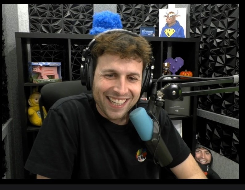 Hoy es el cumpleaños de mi streamer favorito! <a href="/nonisisoy/">Noni</a> guapo, gracias por tanto. 💙💙💙 Felicidades Albert! 💙💙💙