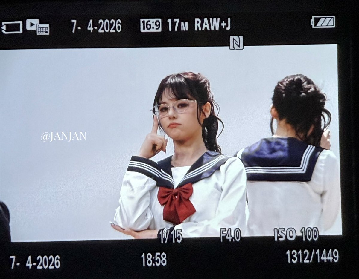 JKriss_mi's tweet photo. 260308 preview
✌🏻

#에버글로우 #EVERGLOW
#이유 #EU #박지원 https://t.co/esTr7ixqAw