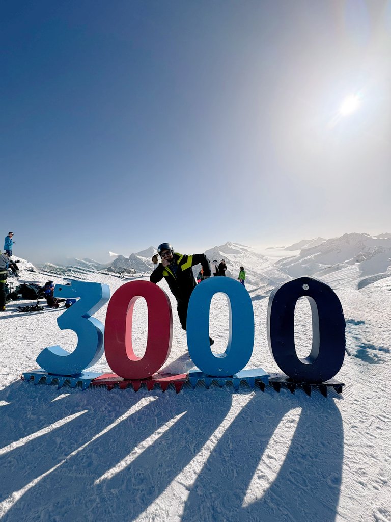 ecbaldo's tweet photo. #loveski Spettacolo Passo Presena https://t.co/rztGFvUBE6
