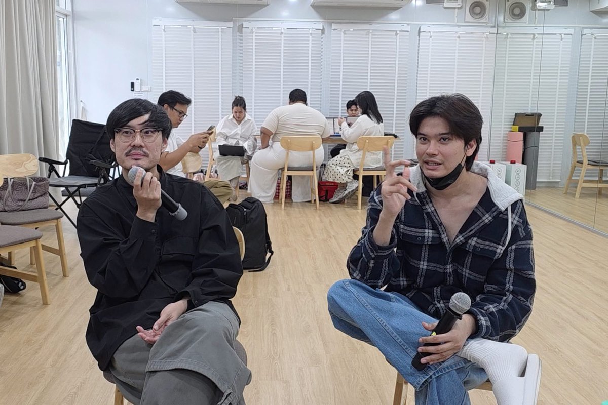 ter_nawapol's tweet photo. นนท์ ธนนท์​ x นวพล (ได้ยังไง)
แต่ละปี จะมีโอกาสได้ไปทำอะไรใหม่ๆทุกครั้ง แต่ปีนี้เซอร์กว่าทุกปี เพราะได้ไปเป็น guest ของงาน fan meet ของ นนท์ ธนนท์ ในวาระวันเกิดนนท์อายุ 30 ปี / ขอบคุณนนท์ พี่ฝน และ loveis มากครับ ปสก ใหม่จัด+ ขอบคุณแฟนๆนนท์ที่ต้อนรับอย่างดีครับ หวังว่าจะสนุกกัน https://t.co/J8al84iueN