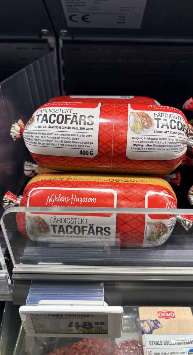 Andreas W tweet media