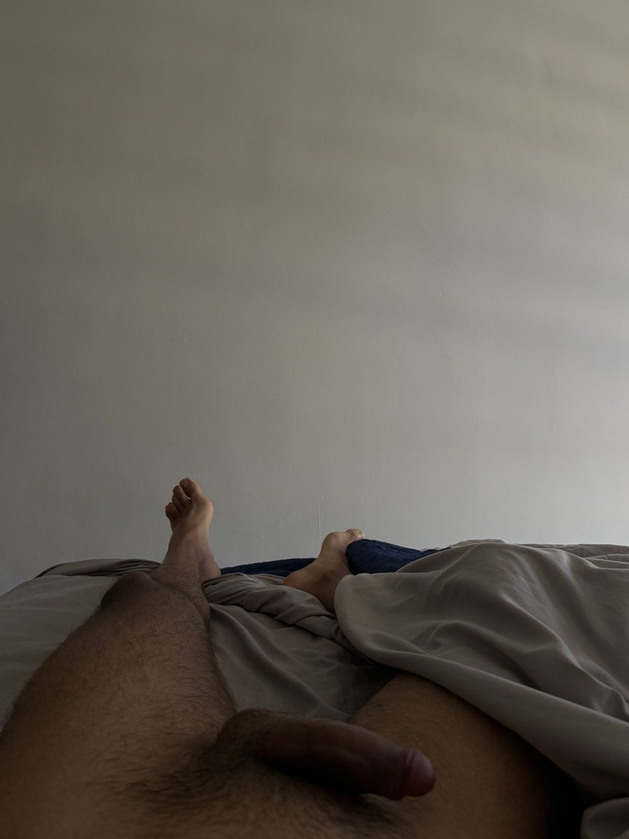 Bislp1's tweet photo. Aún tenemos sueño https://t.co/42UvvepXYJ