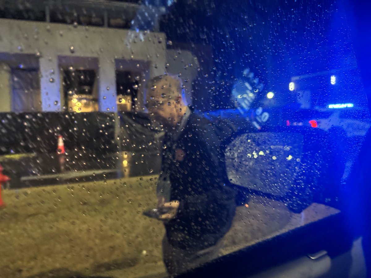 stevenvsasser's tweet photo. @BurnerLJohnson Witnessing Andy Burcham’s rainy walk of shame was a fantastic ending to a wonderful night. https://t.co/ayyv2YkPb7