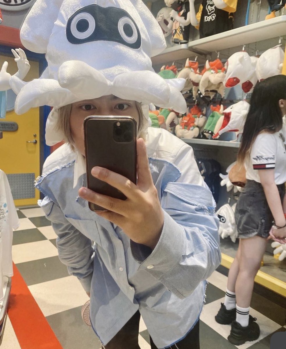 よだれかけあけみ tweet media