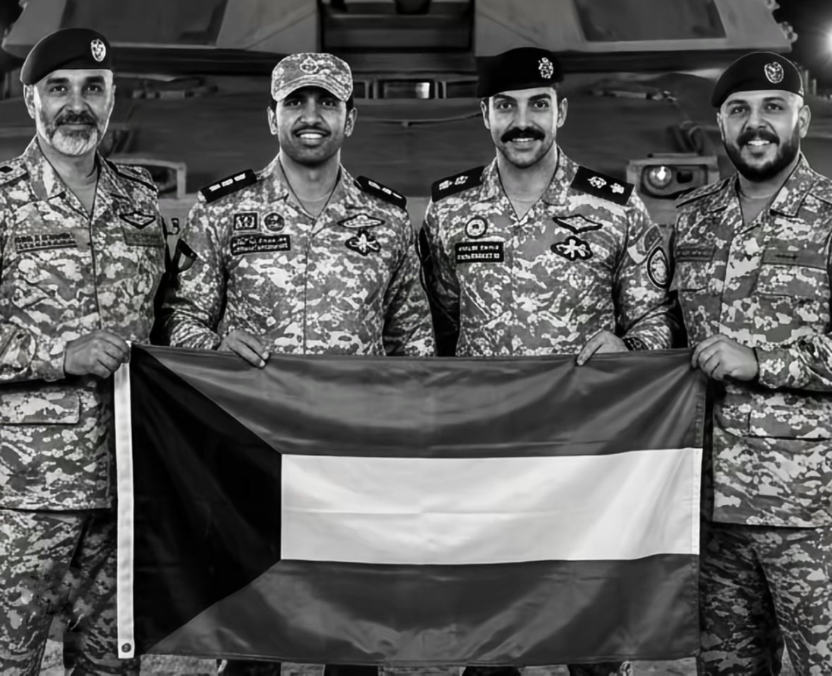 والله يا بسطار الشهيد الكويتي
أكرم على الله من عمايم هَل إيران

- سلطان الحوالي