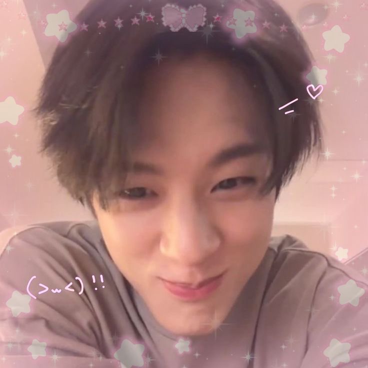 Kakak mawu cium aku gak?? 😗 <a href="/karinayoosh/">Sheva.</a>