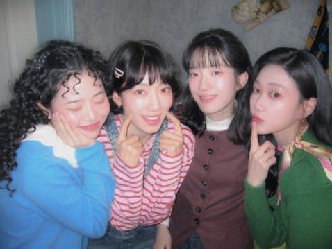 thskeeta's tweet photo. undercover miss hong ending on international women’s day just made it even better 💖 #UndercoverMissHongEp16 https://t.co/ScCoUNB16t