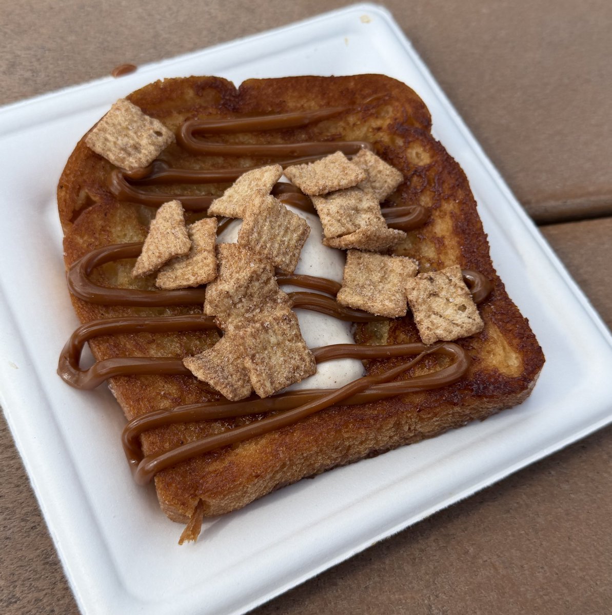 EatingAtParks's tweet photo. Time to eat! First up is the French Toast from Brunchcot! https://t.co/KArBI4cIW1