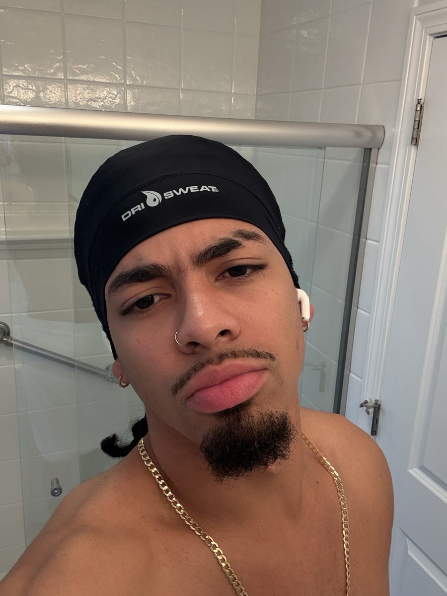 👅👅