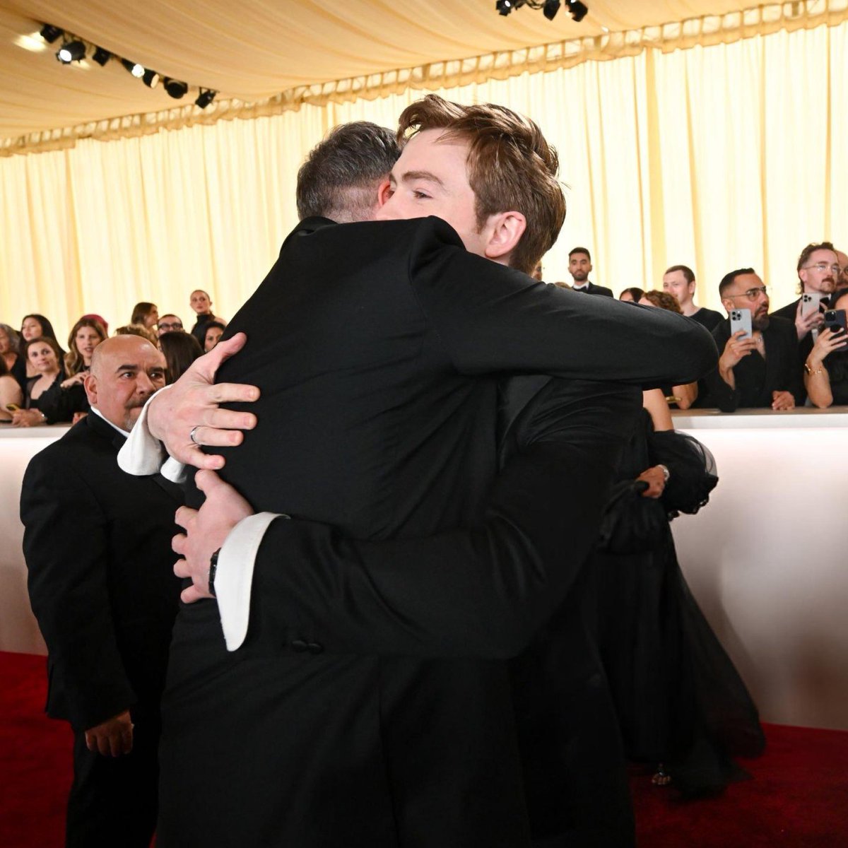 kit connor updates tweet media