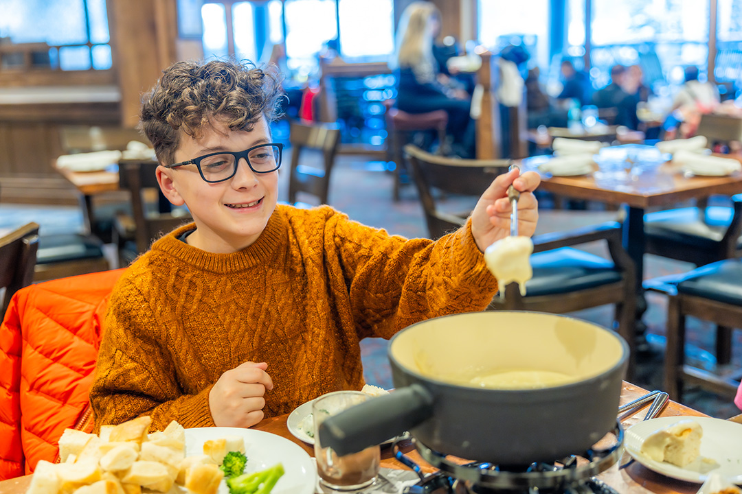 Stein Eriksen Lodge tweet media