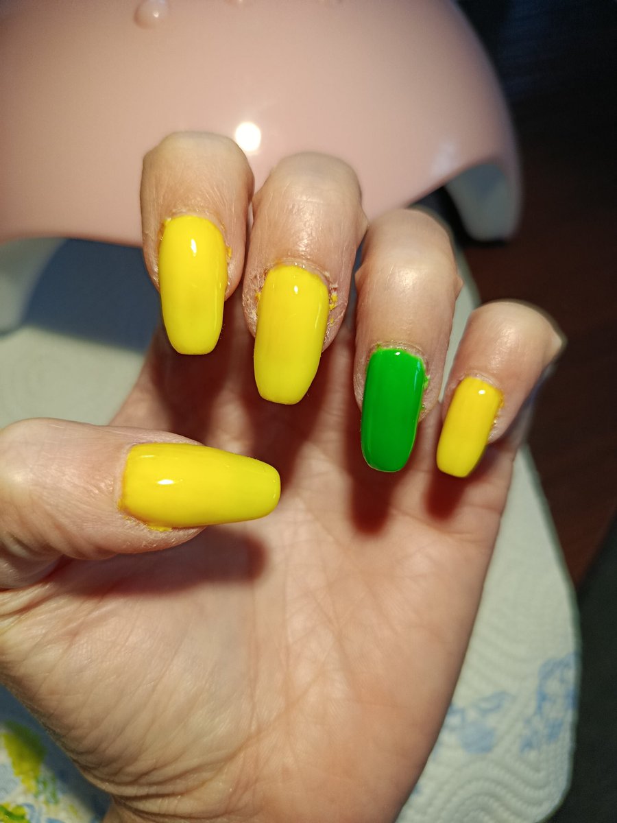LexaChan093's tweet photo. New colours... 💅 https://t.co/rvllUbtFgW