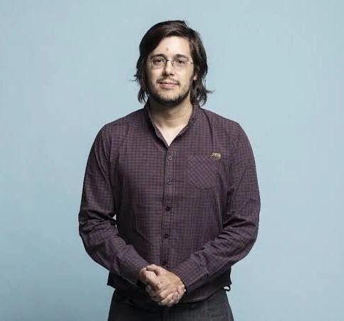 Joel, o idiota do bolsonarismo moderado e do Flávio não golpista.

Por Celso Rocha de Barros

Não, Joel

A candidatura Flávio Bolsonaro existe porque a estratégia da direita, a moderação do bolsonarismo, fracassou

Flávio e sua quadrilha tentam impichar ministros do STF desde